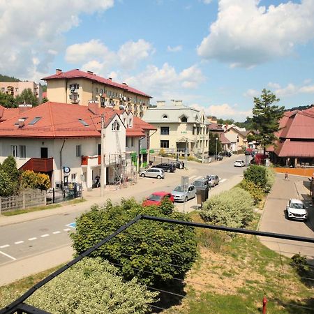 Apartament Ustrzycki Apartment อุสชิกีดอลเน ภายนอก รูปภาพ