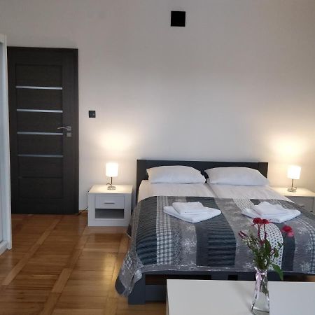 Apartament Ustrzycki Apartment อุสชิกีดอลเน ภายนอก รูปภาพ