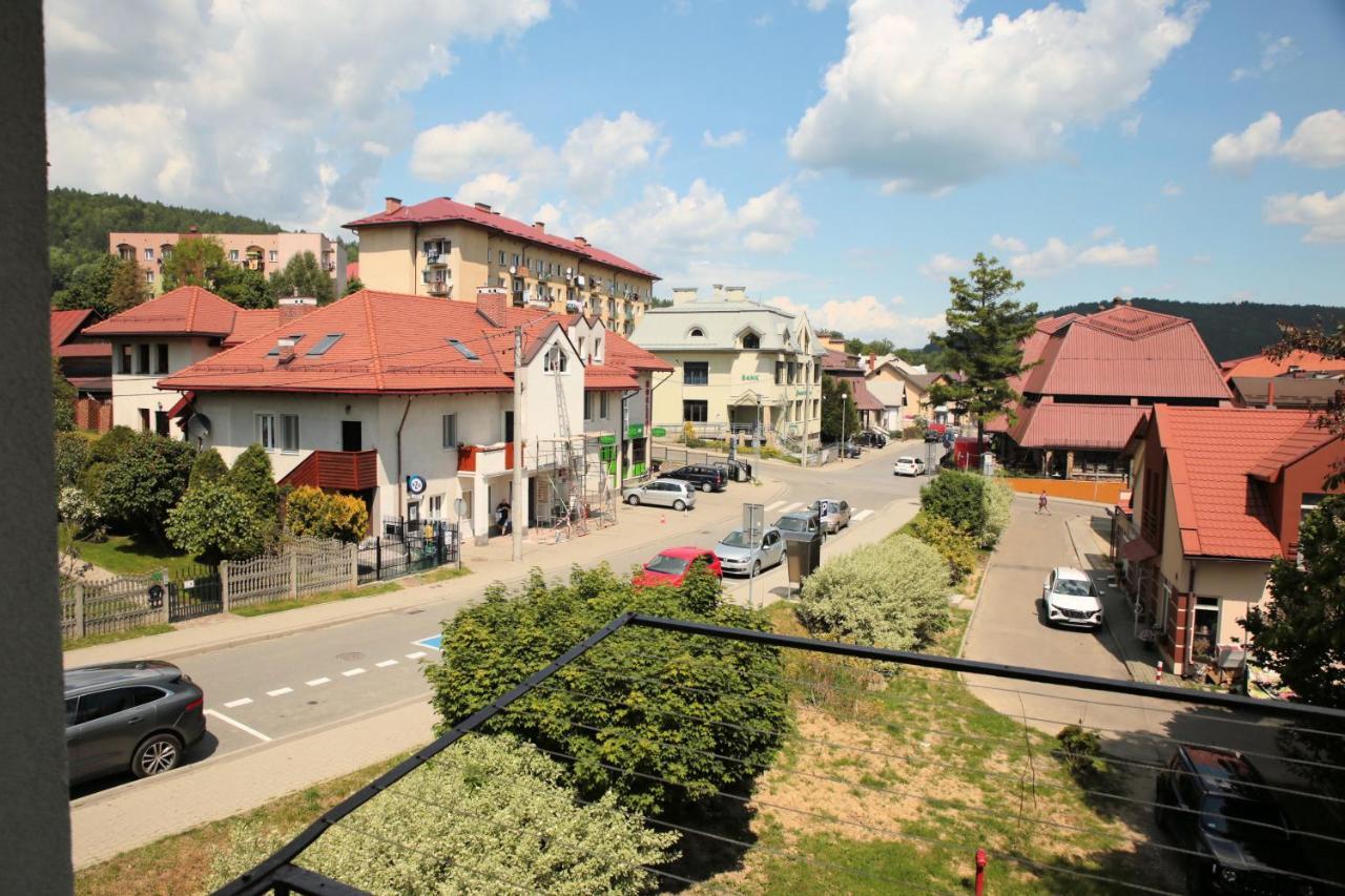 Apartament Ustrzycki Apartment อุสชิกีดอลเน ภายนอก รูปภาพ